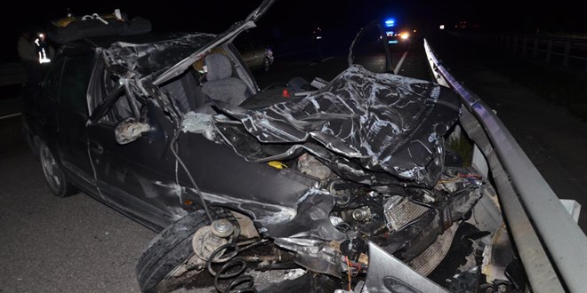 Ktahya'da otomobil tra arpt