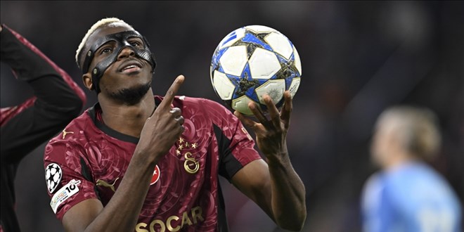 Osimhen, ampiyonlar Ligi'nde haftann 11'ine seildi - Son Dakika Haber