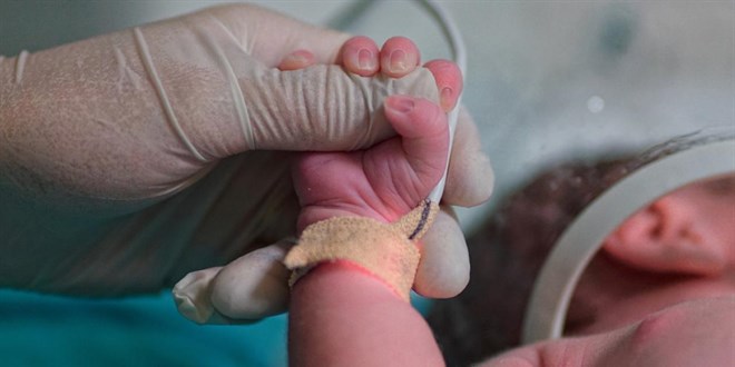 zel Poliklinikte Skandal: Muhasebeci Snnet Etti, Bebein Kalbi Durdu