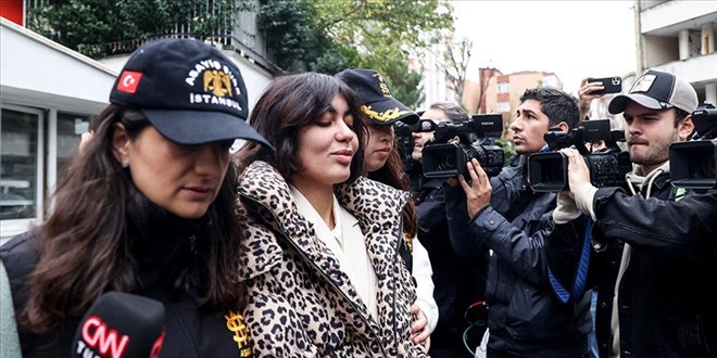 Bahar Candan'n yargland 'dolandrclk' davasnda 2 tahliye