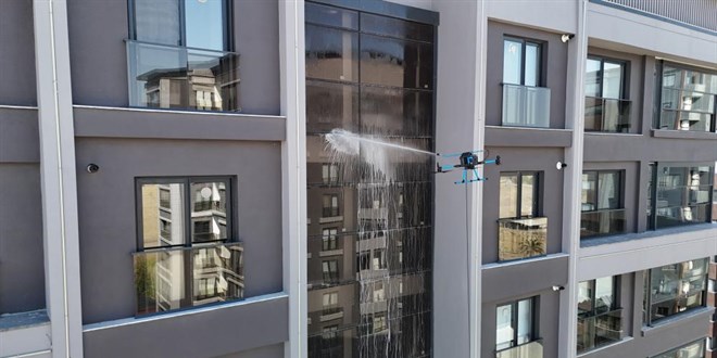 Cam temizliine yeni soluk: Dronlar camc oldu