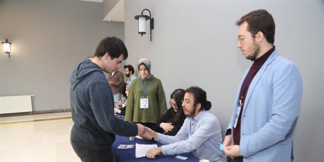 Trkiye'de ilk: Lise rencileri tercihten nce niversiteli oluyor