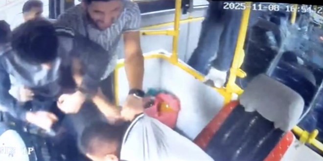 Yolcu ile tartan halk otobs ofrne meydan daya - Son Dakika Haber