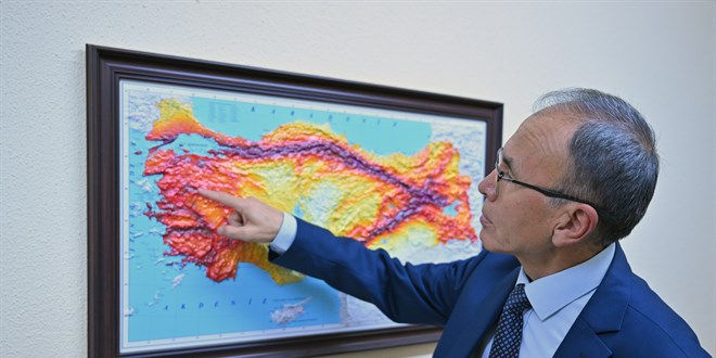 Sndrg'da deprem frtnas:  ayda 15 bini akn deprem meydana geldi