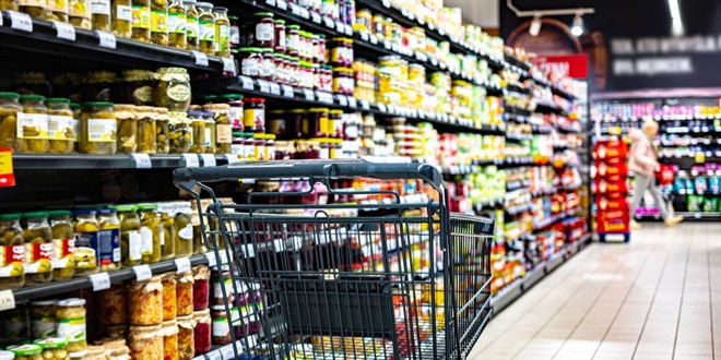 �bre tersine d�nd� | T�rkler al��veri� i�in Yunanistan'a ak�n etmeye ba�lad�