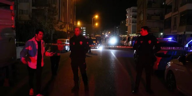 Park Yeri Bulamaynca Ate At! Bir ocuk ld, 7 Yaral 5'i ocuk - Son Dakika Haber