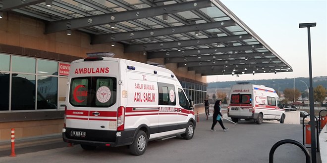 orum'da iki otomobil arpt, 1 kii ld, 4 kii yaraland - Son Dakika Haber