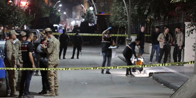 Cizre Adliyesi nnde silahl saldr: 1 l 1 yaral