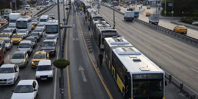 stanbul'da metrobslere zel gnlerde FSM Kprs'n kullanma izni - Son Dakika Haber