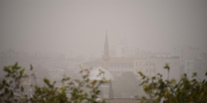 anlurfa'da toz tanm etkili oldu