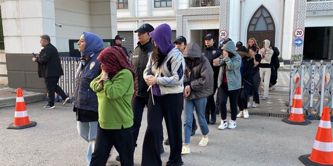 Kocaeli'de 'sahte bungalov' etesine dev operasyon: 14 tutuklama - Son Dakika Haber