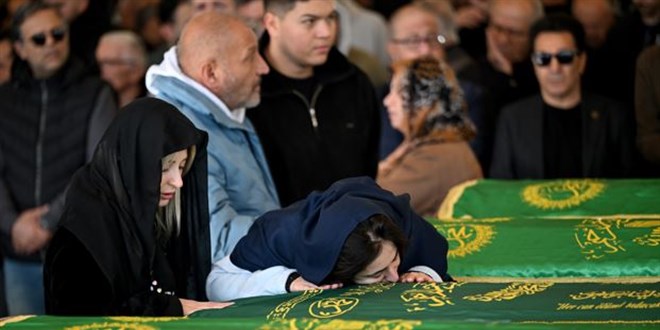 ABD polisi tarafndan ldrlen Ali Bayhan topraa verildi - Son Dakika Haber