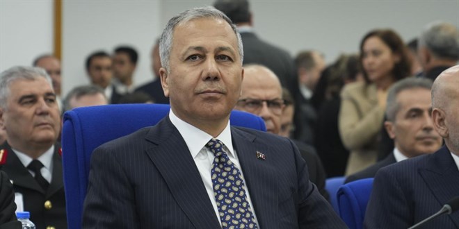 Bakan Yerlikaya'dan sua srklenen ocuklarla ilgili aklama