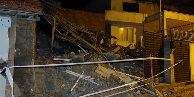 Balkesir'de metruk bina kt