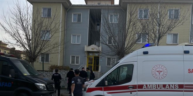 Patates kzartmasndan zehirlenen anne ve 3 ocuu hastanelik oldu - Son Dakika Haber