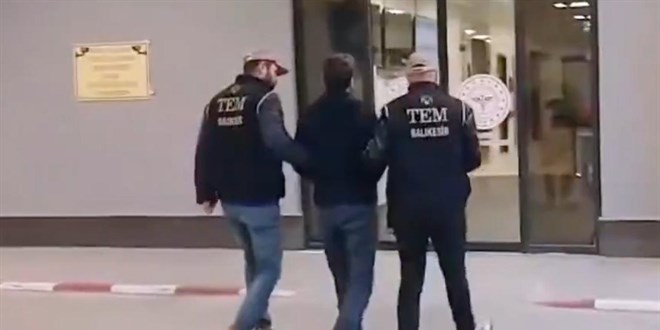 zmir ve stanbul'da FET operasyonu: 9 gzalt - Son Dakika Haber