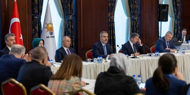 Bakan Fidan, AK Parti Marmara Blgesi milletvekilleriyle bir araya geldi