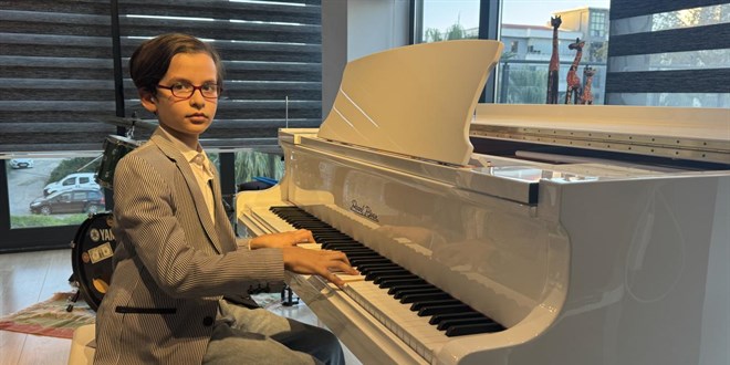 10 Yandaki Yusufhan'a ngiltere'den lise diplomas - Son Dakika Haber