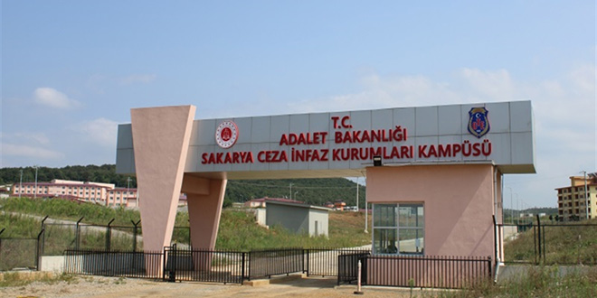 Cezaevinde yemek sonras rahatszlanan hkml says 266'ya kt