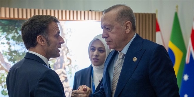 Erdoan, Fransa Cumhurbakan Macron ile grt