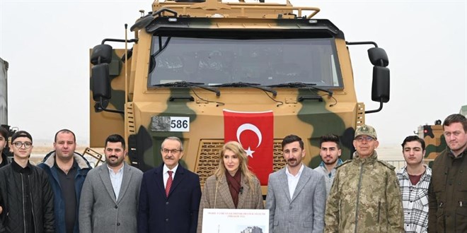 Trkiye'de bir ilk! Askeri kla kaplarn halka at - Son Dakika Haber