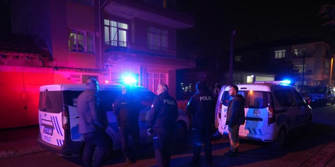 Kardeler arasndaki kavga kanl bitti: Aabeyini ldrd