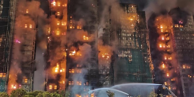 Hong Kong'da sitede kan yangnda 83 kii ld - Son Dakika Haber