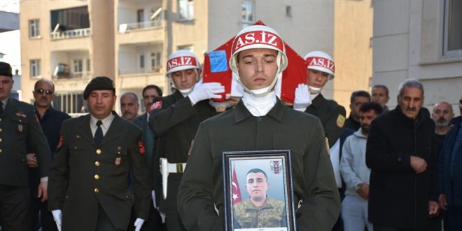 Askeri grevini yapt srada rahatszlanan piyade er hayatn kaybetti - Son Dakika Haber