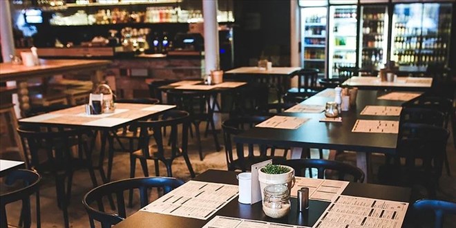 Ynetmelik tasla hazr: Masa ve servis creti yasaklanyor!