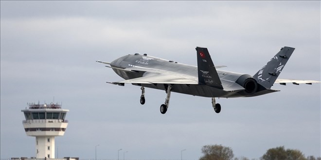 Bayraktar KIZILELMA hava-hava fzesiyle dnyada ilke imza att - Son Dakika Haber