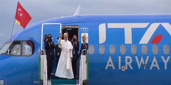 Papa 14. Leo, Trkiye'den ayrld