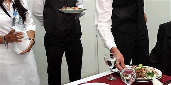 Garson ve komiler endieli: Mende maa var - Son Dakika Haber