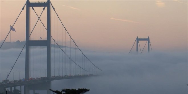 stanbul Boaz'nda trafie sis engeli! ift ynl olarak kapatld - Son Dakika Haber