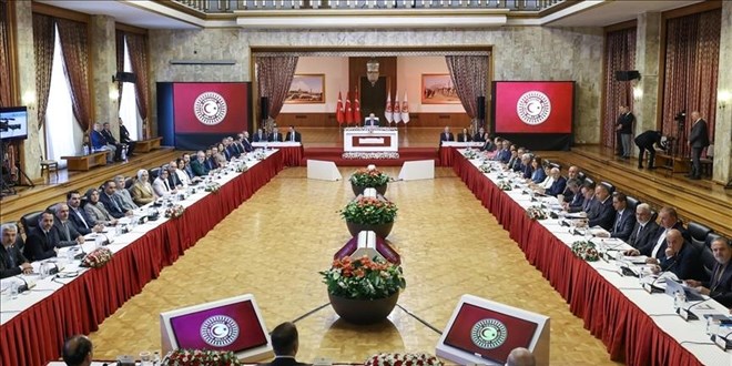 Milli Dayanma Komisyonu mral grmesinin ardndan yarn toplanyor