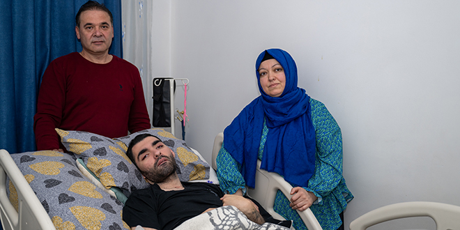 Trafik kazasnda yataa baml hale gelen gen iin tedavi umudu sryor