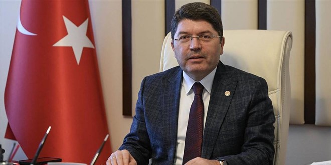 Adalet Bakan Tun'tan 'af' aklamas: Eletiriler dikkate alnacak
