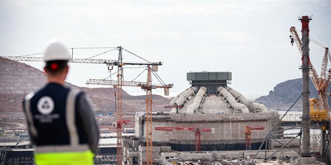 Trkiye'nin iletim sistemine enerji aktaracak Akkuyu NGS'deki tesise elektrik verildi
