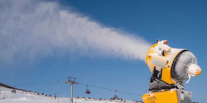 Kayak merkezlerinde suni karlama devrede - Son Dakika Haber