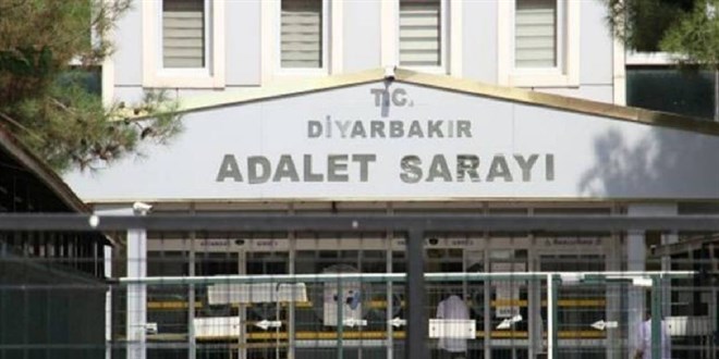 Adliyeden kalanikof mermileri alnd, zabt katibi tutukland