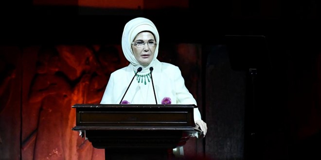 Emine Erdoan'dan '5. stanbul Eitim Zirvesi' paylam - Son Dakika Haber