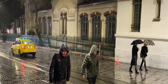stanbul'da beklenen sar kodlu saanak balad