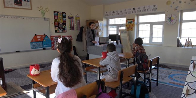 Tek retmen, drt renci: Ky okuluna yrek stan dokunu - Son Dakika Haber