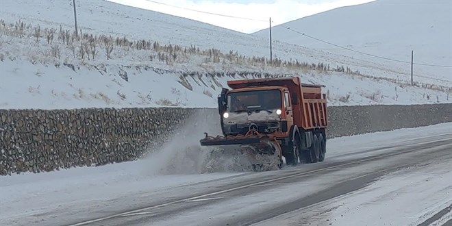 Ar-Erzurum kara yolunda karla mcadele almas balad - Son Dakika Haber