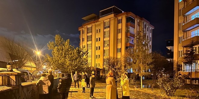 Van'n Tuba ilesinde 4.6 byklnde deprem - Son Dakika Haber