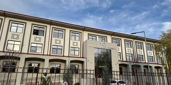 Adliyede zimmet skandal: Kadn memur eiyle gidip savcla itiraf etti! - Son Dakika Haber