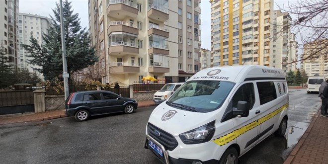 Kendi karsn ldrmeye geldi, bina grevlisinin karsn ldrd - Son Dakika Haber