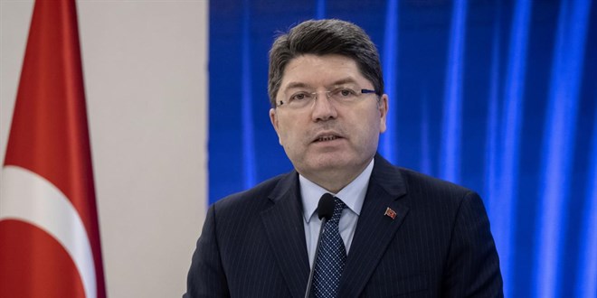 Bakan Tun: Trkiye, Avrupa'nn ve insanln ykn omuzlamtr