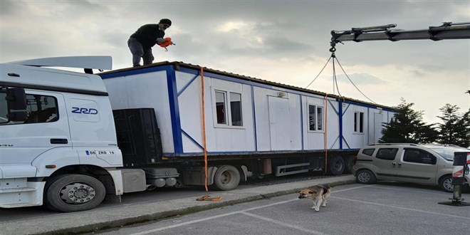 Depremde iiye verilen konteyner iin icra takibi