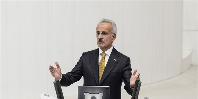 Bakan Uralolu aklad: 5G'de ilk sinyal 1 Nisan 2026'da