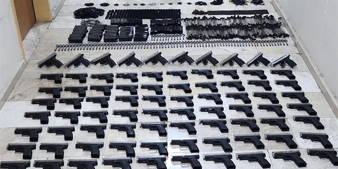 Polisin durdurduu aratan cephanelik kt - Son Dakika Haber